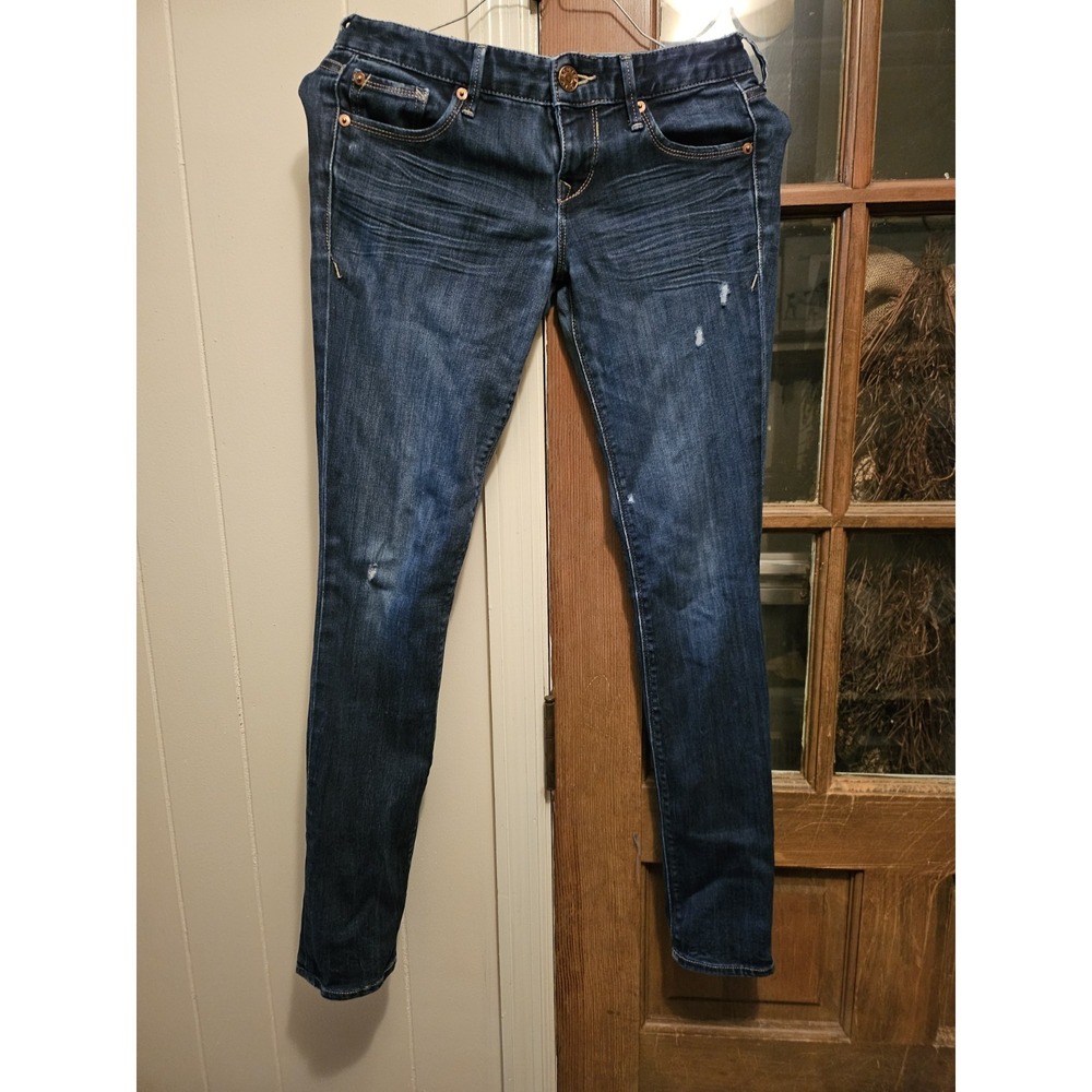 Express Stella Low Rise  Skinny Leg Jeans. Mild Distressing. Sz 2 Regular